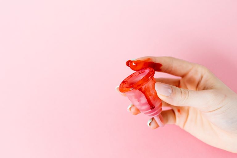 Hey Woman, This is Why You Should Masturbate During Menstruation