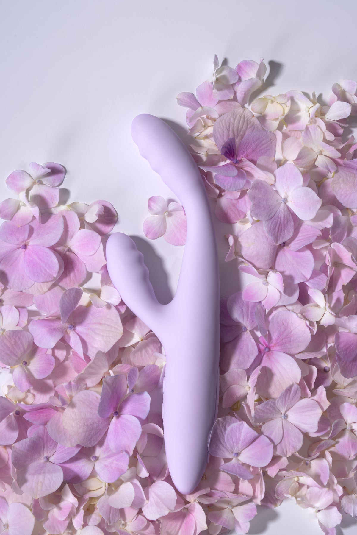 Svakom - Máy rung thỏ Cici+ 2 có chế độ làm ấm và điều khiển bằng ứng dụng